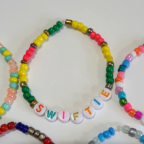 TAYLOR SWIFT BRACELETS - Handmade - Picture 3 of 7